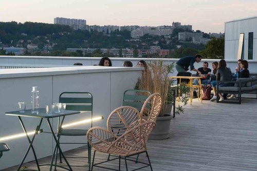 Picture of a corporate event on a rooftop in Lyon