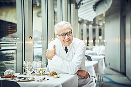 Promote French bistronomic cuisine by shooting Parisian restaurants